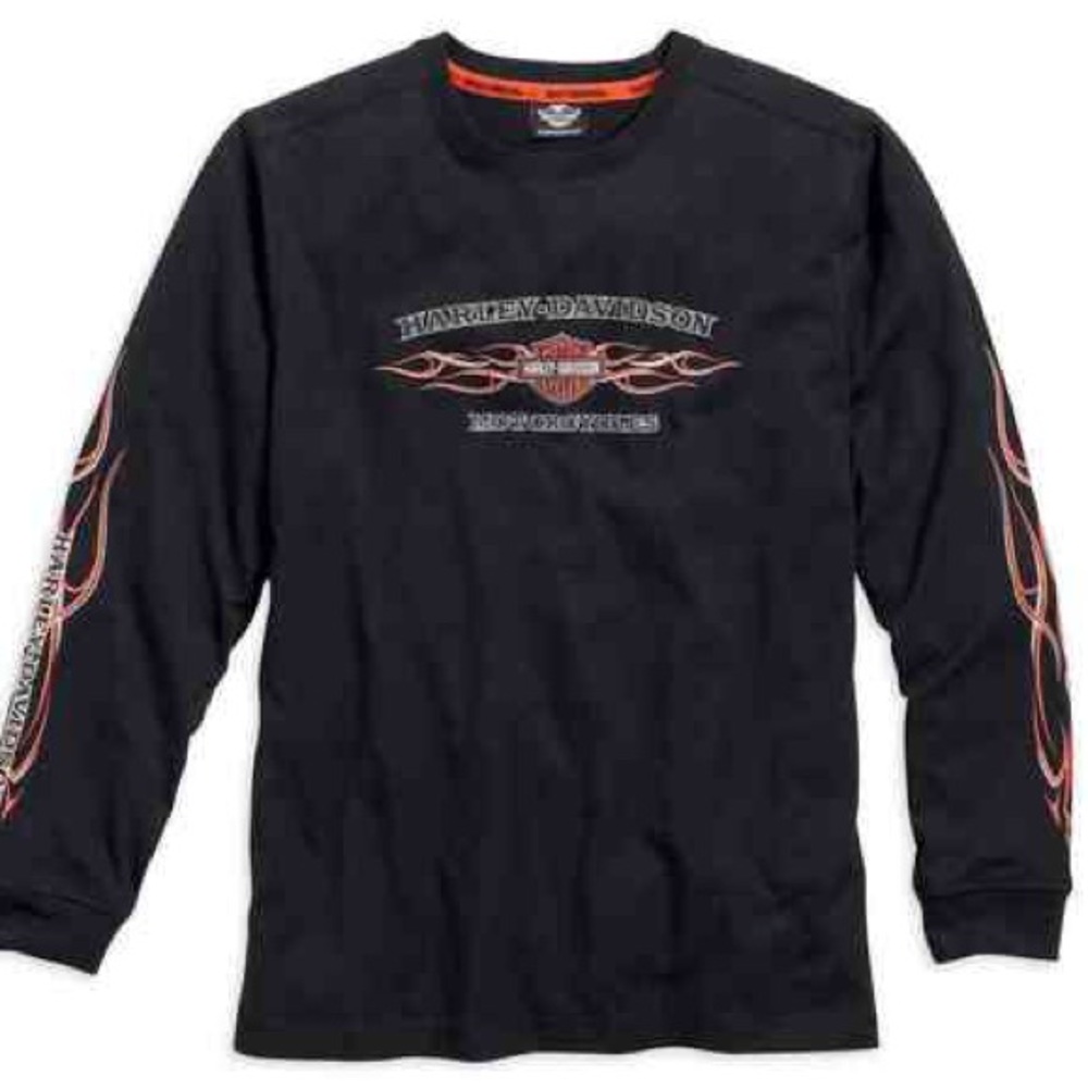NWT Men’s long sleeve T-shirt